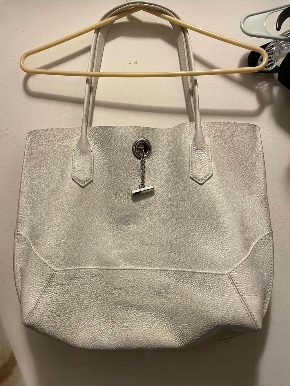 Botkier White Pebbled Leather Tote with Chain Toggle - Picture 1 of 4